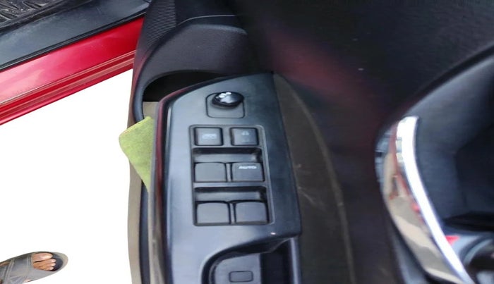 2014 Maruti Swift ZDI, Diesel, Manual, 1,47,361 km, interior