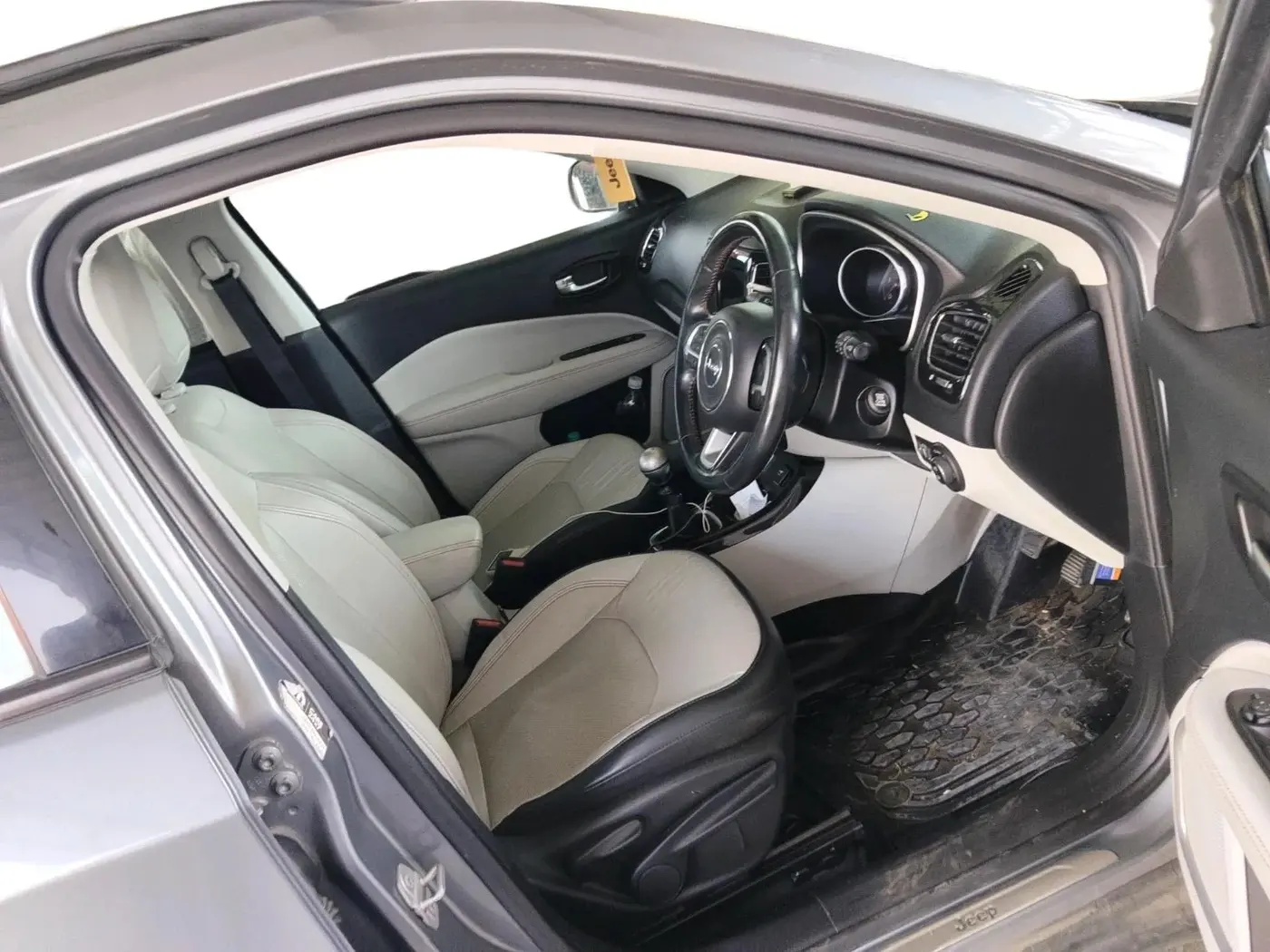 2018 Jeep Compass LIMITED 2.0 DIESEL, Diesel, Manual, 1,39,000 km, interior