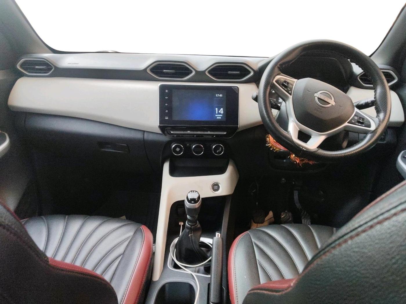2021 Nissan MAGNITE XV MT, Petrol, Manual, 38,479 km, interior