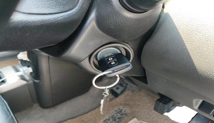 2009 Nissan X Trail T30, Diesel, Manual, 1,30,303 km, interior