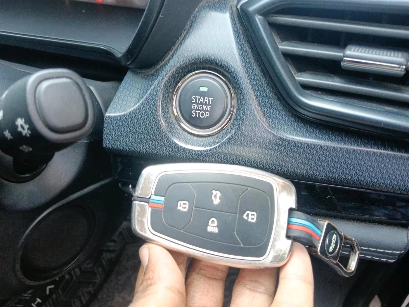 2024 Tata Harrier PURE PLUS S DARK EDITION, Diesel, Manual, 48,652 km, interior