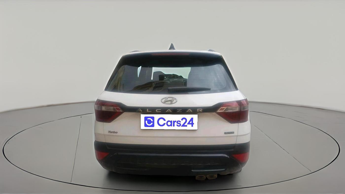 2024 Hyundai ALCAZAR 1.5 Signature (O) AE Turbo 7Str DCT, Petrol, Automatic, 13,696 km, exterior