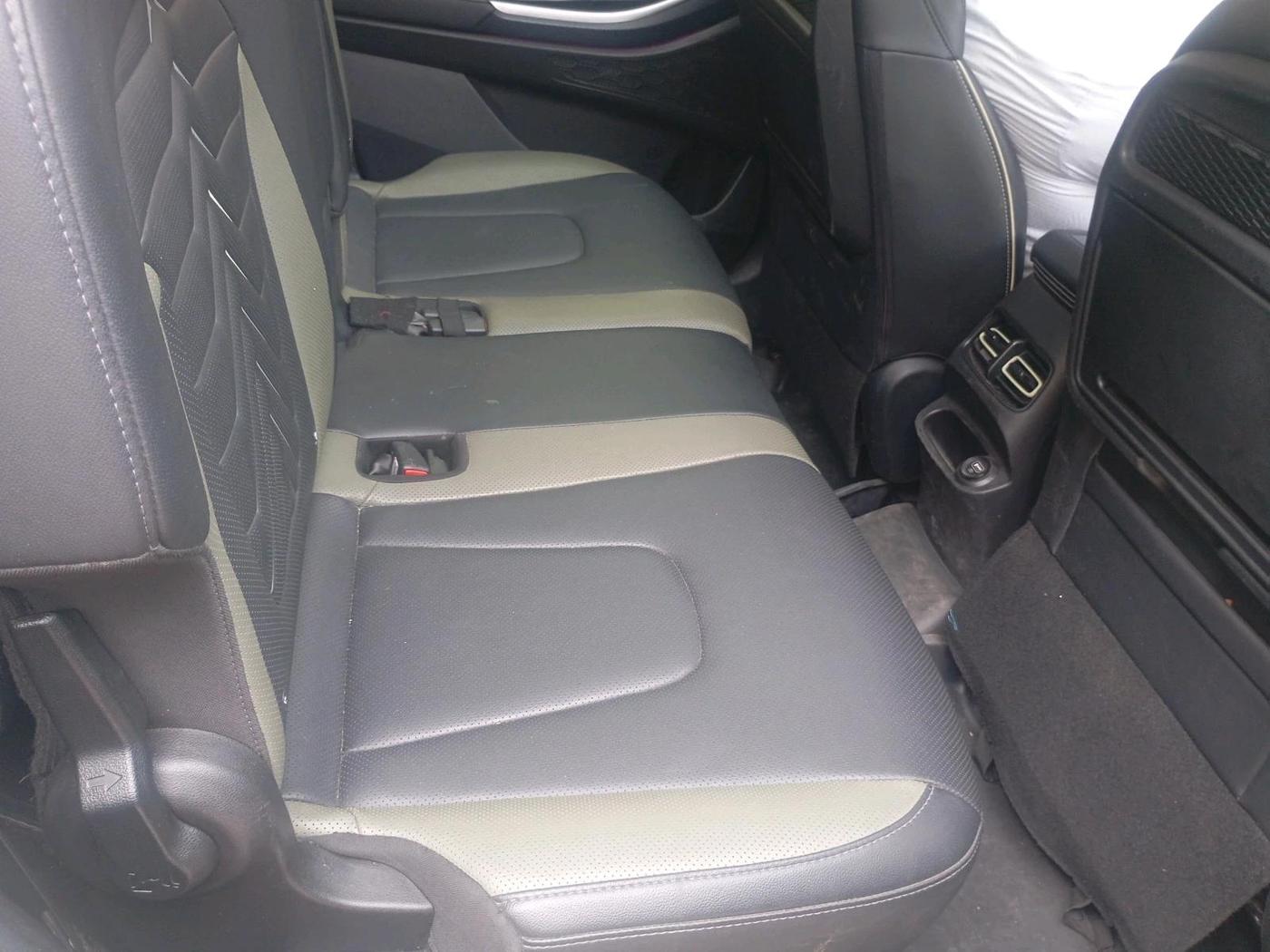 2024 Hyundai ALCAZAR 1.5 Signature (O) AE Turbo 7Str DCT, Petrol, Automatic, 13,696 km, interior