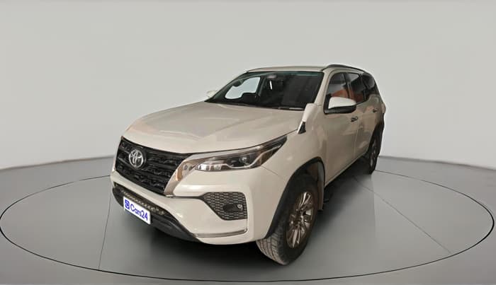 2021 Toyota Fortuner 4X4 AT 2.8 DIESEL, Diesel, Automatic, 1,04,912 km, exterior