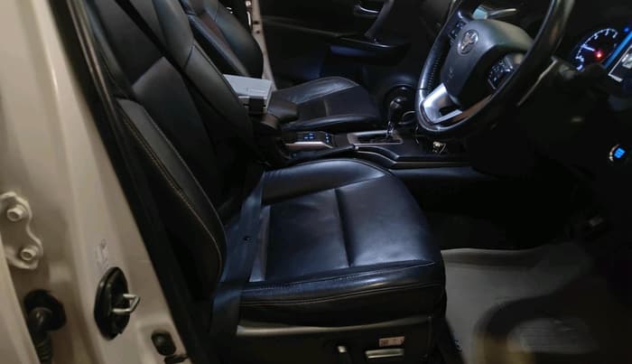 2021 Toyota Fortuner 4X4 AT 2.8 DIESEL, Diesel, Automatic, 1,04,912 km, interior