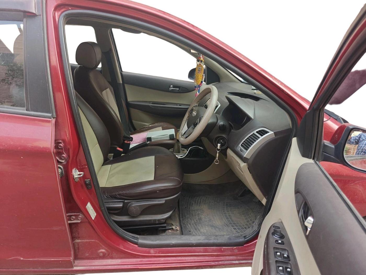 2011 Hyundai i20 ASTA 1.4 CRDI, Diesel, Manual, 1,76,796 km, interior