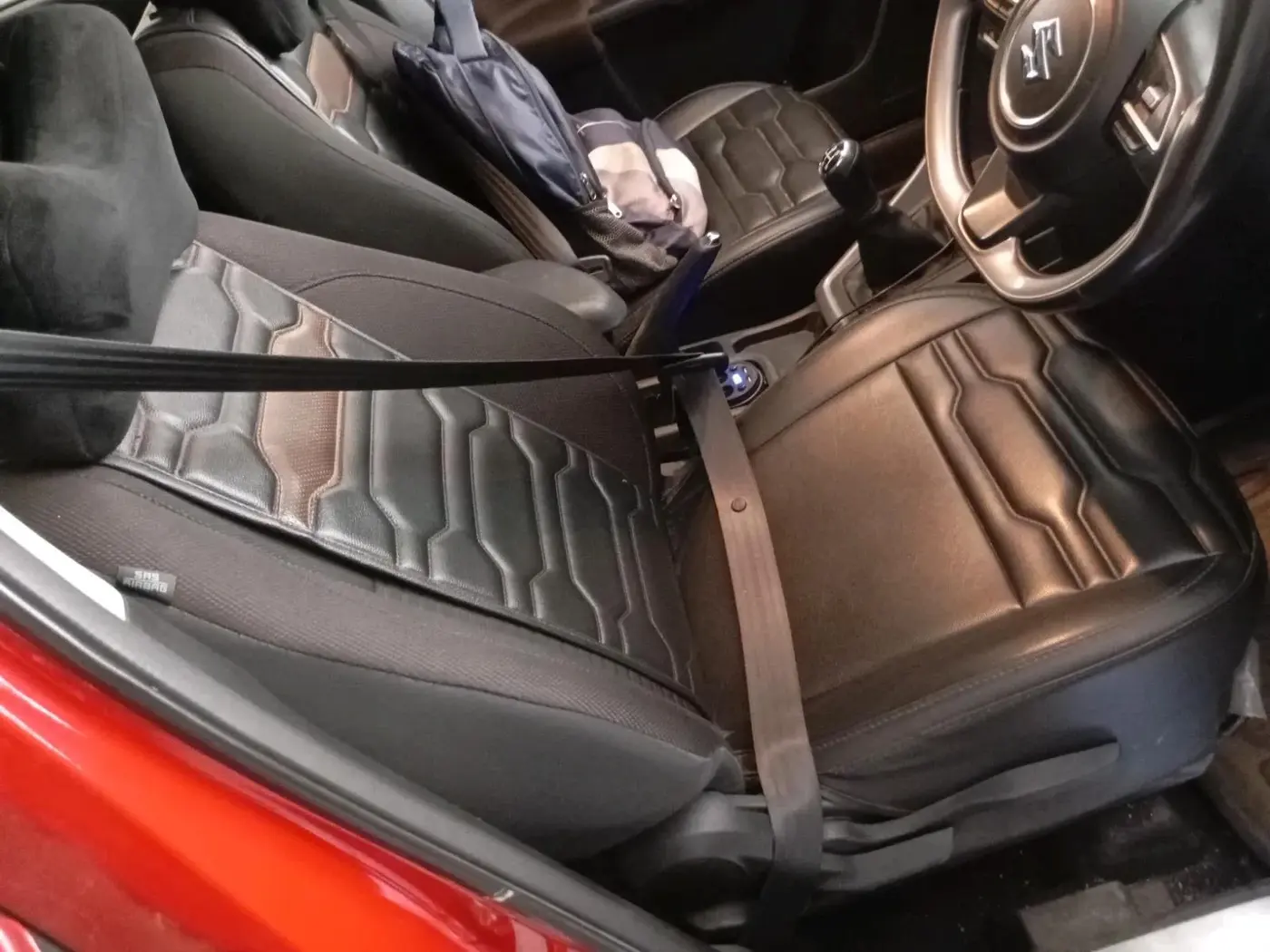 2022 Maruti BREZZA ZXI SMART HYBRID , Petrol, Manual, 22,590 km, interior