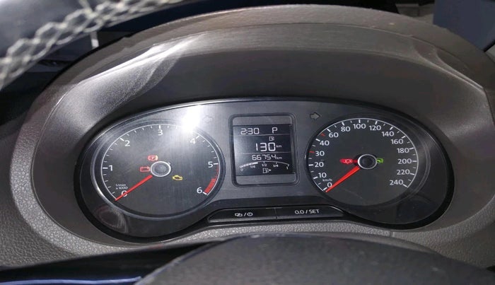 2017 Volkswagen Vento HIGHLINE PLUS 1.5 AT 16 ALLOY, Diesel, Automatic, 66,754 km, interior