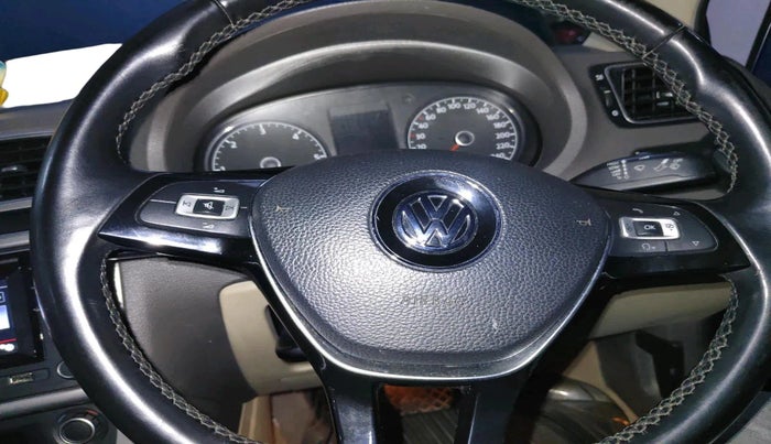 2017 Volkswagen Vento HIGHLINE PLUS 1.5 AT 16 ALLOY, Diesel, Automatic, 66,754 km, interior