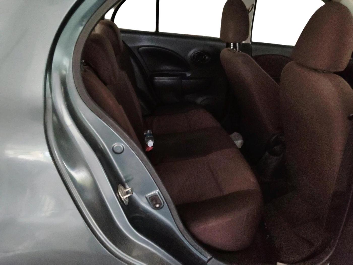 2012 Renault Pulse RXL DIESEL, Diesel, Manual, 1,21,836 km, interior