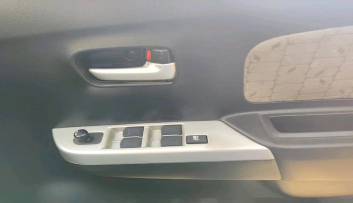 2014 Maruti Wagon R 1.0 VXI, Petrol, Manual, 48,634 km, interior
