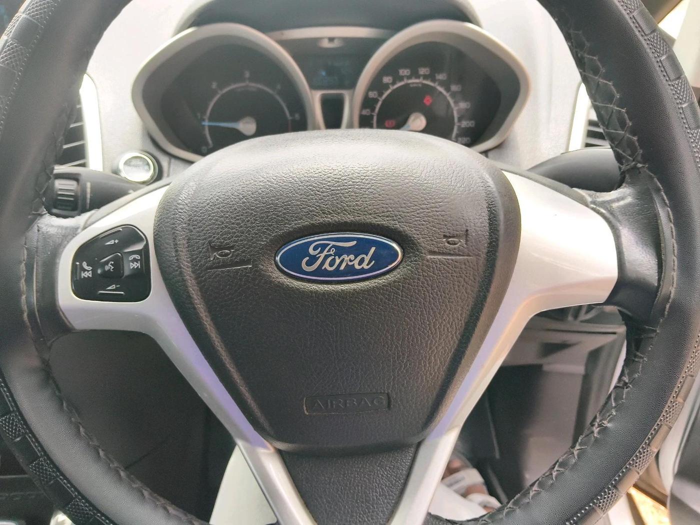 2016 Ford Ecosport TITANIUM 1.5L DIESEL, Diesel, Manual, 1,00,297 km, interior