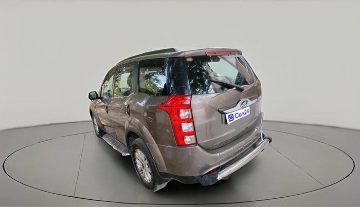 2017 Mahindra XUV500 W10, Diesel, Manual, 2,08,283 km, exterior