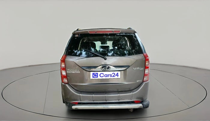 2017 Mahindra XUV500 W10, Diesel, Manual, 2,08,283 km, exterior