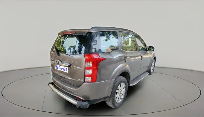 2017 Mahindra XUV500 W10, Diesel, Manual, 2,08,283 km, exterior