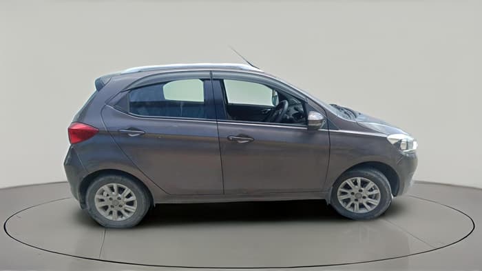 2018 Tata Tiago XZA PETROL, Petrol, Automatic, 1,02,866 km, exterior