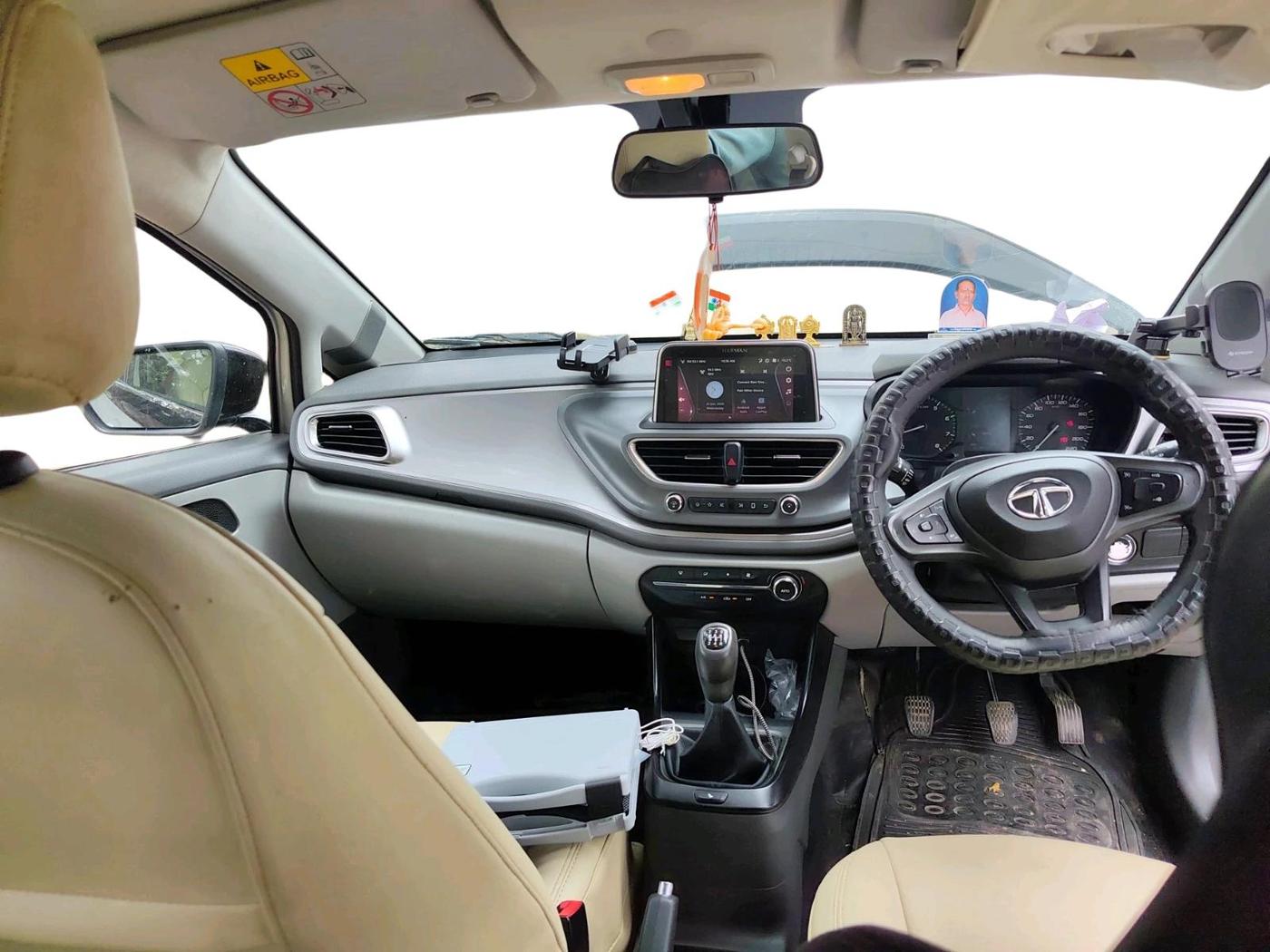 2020 Tata ALTROZ XT PETROL, Petrol, Manual, 71,566 km, interior