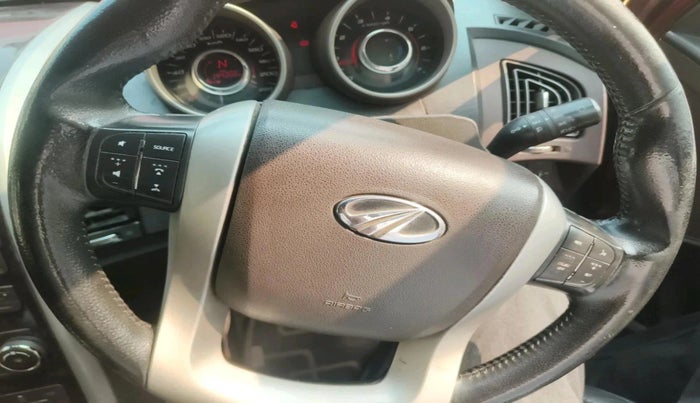 2014 Mahindra XUV500 W8, Diesel, Manual, 1,44,308 km, interior