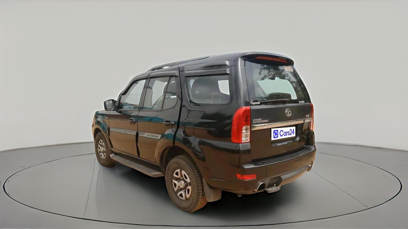 2016 Tata Safari Storme 2.2 EX 4X2, Diesel, Manual, 88,079 km, exterior