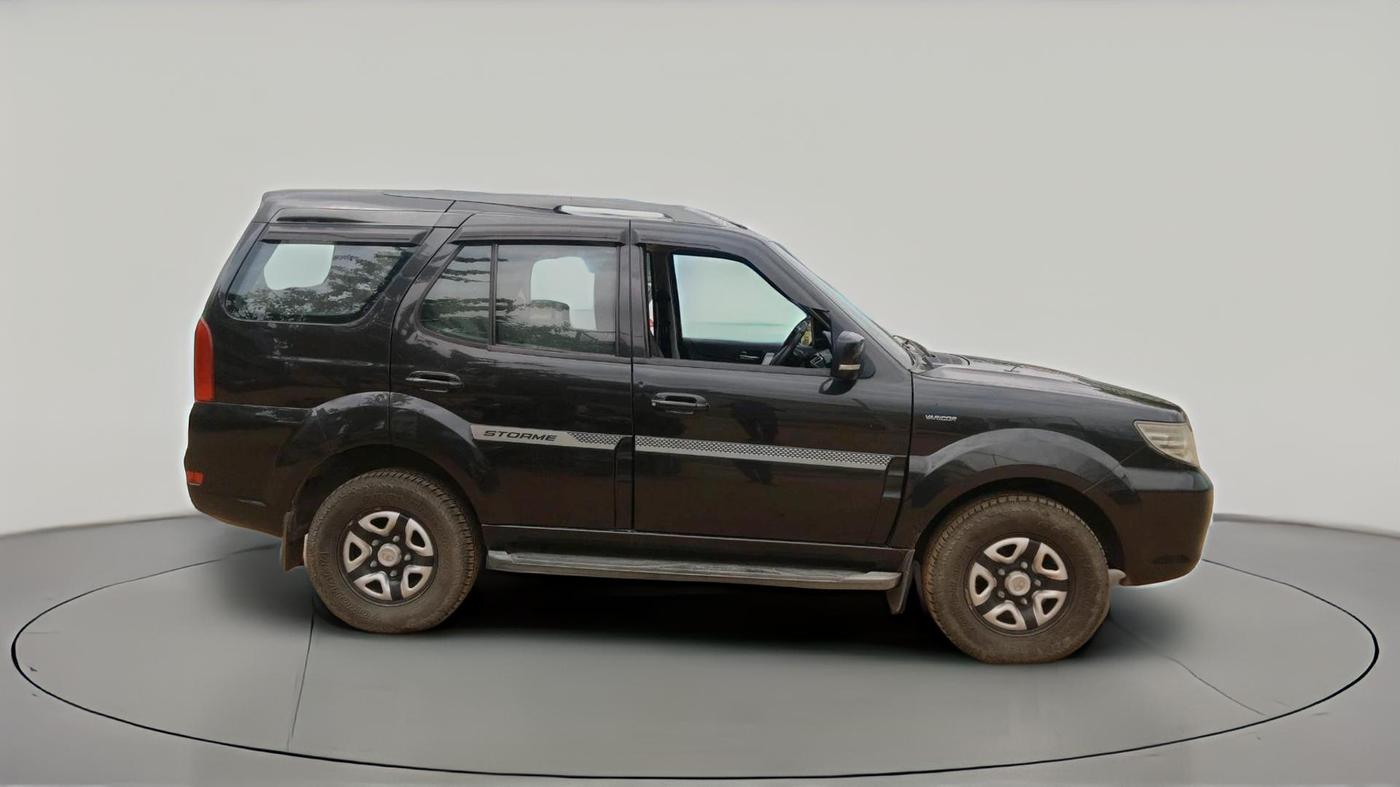 2016 Tata Safari Storme 2.2 EX 4X2, Diesel, Manual, 88,079 km, exterior