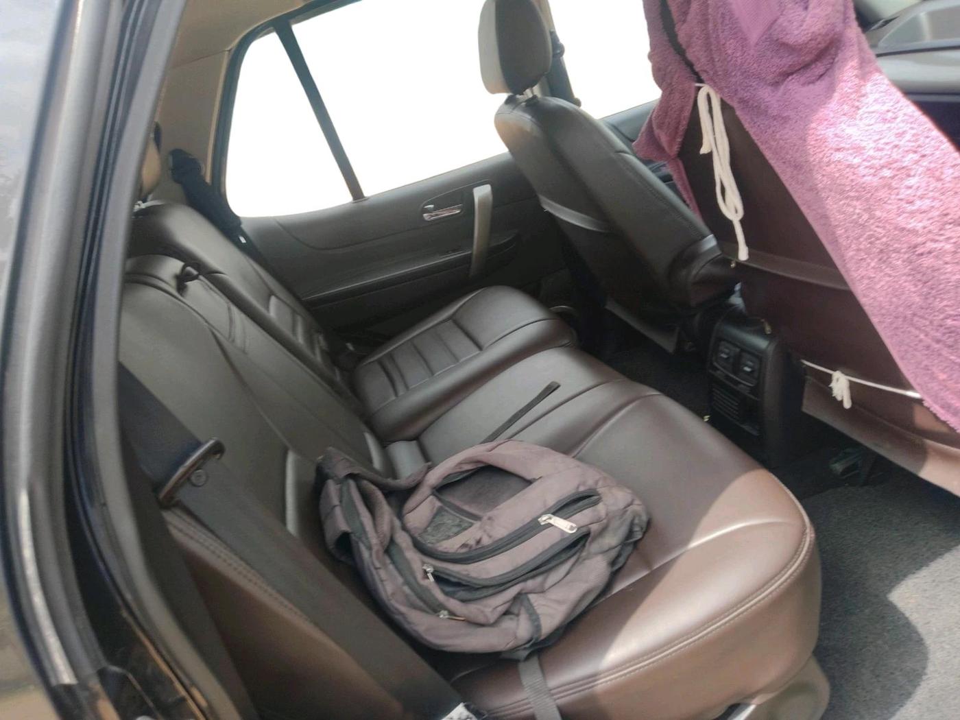 2016 Tata Safari Storme 2.2 EX 4X2, Diesel, Manual, 88,079 km, interior