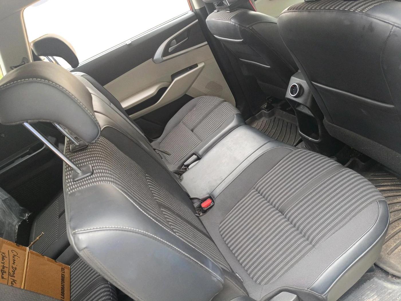 2022 KIA CARENS PRESTIGE PLUS 1.4 PETROL DCT 7 STR, Petrol, Automatic, 9,623 km, interior