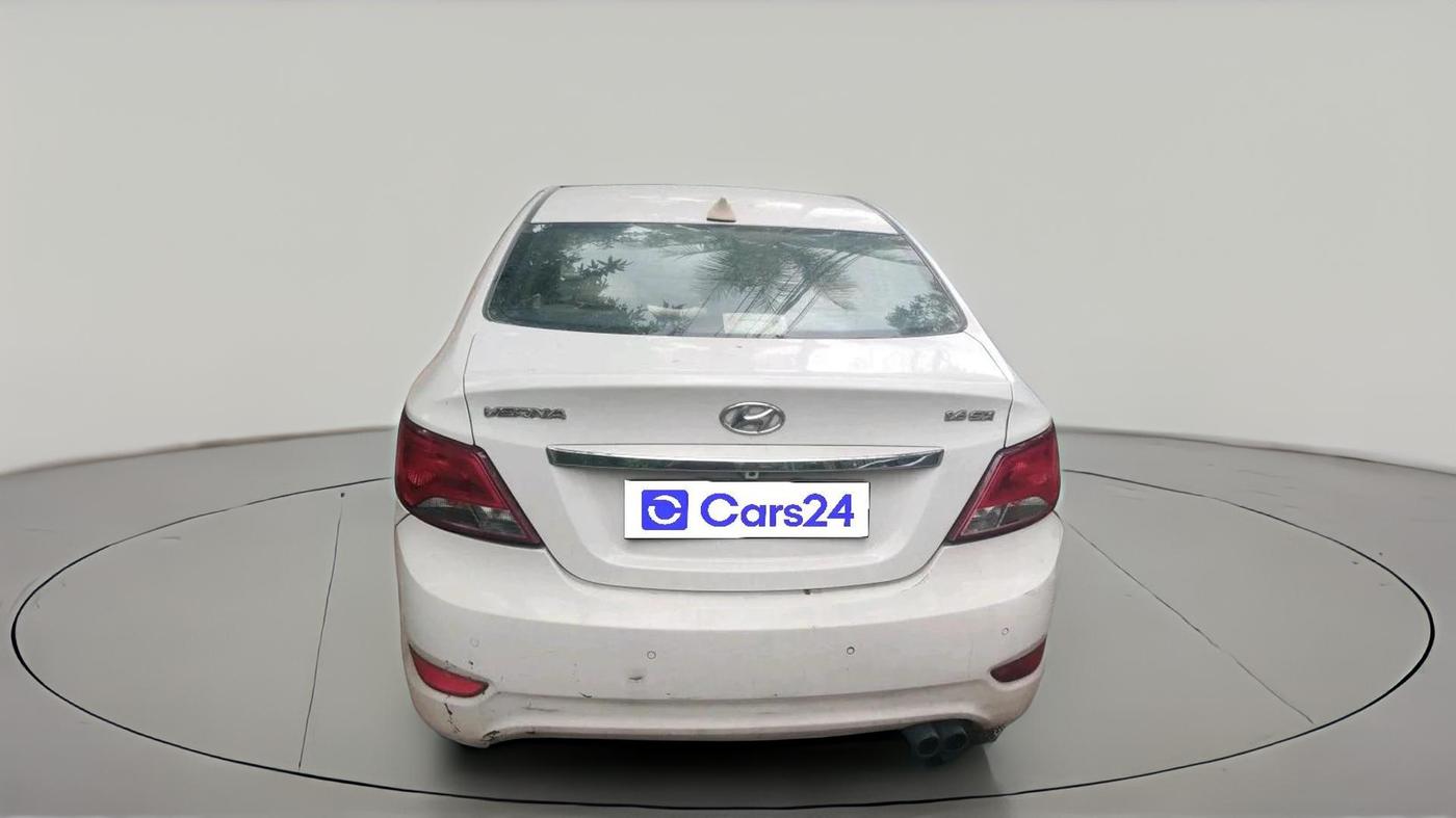2014 Hyundai Verna FLUIDIC 1.6 CRDI SX OPT AT, Diesel, Automatic, 1,50,982 km, exterior