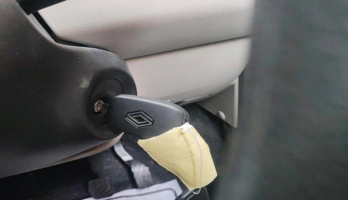 2025 Renault TRIBER Evolution, Petrol, Manual, 35 km, interior