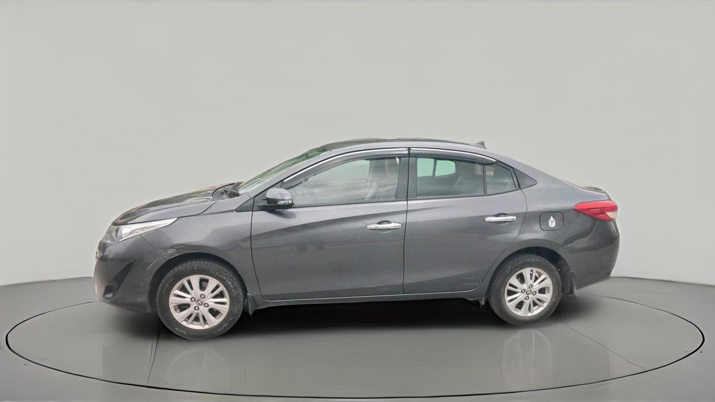 2018 Toyota YARIS VX CVT, Petrol, Automatic, 1,49,982 km, exterior