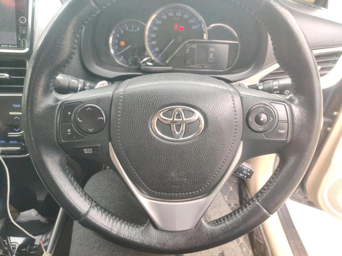 2018 Toyota YARIS VX CVT, Petrol, Automatic, 1,49,982 km, interior