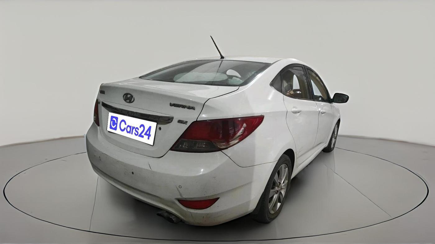 2012 Hyundai Verna FLUIDIC 1.6 CRDI SX, Diesel, Manual, 1,01,638 km, exterior