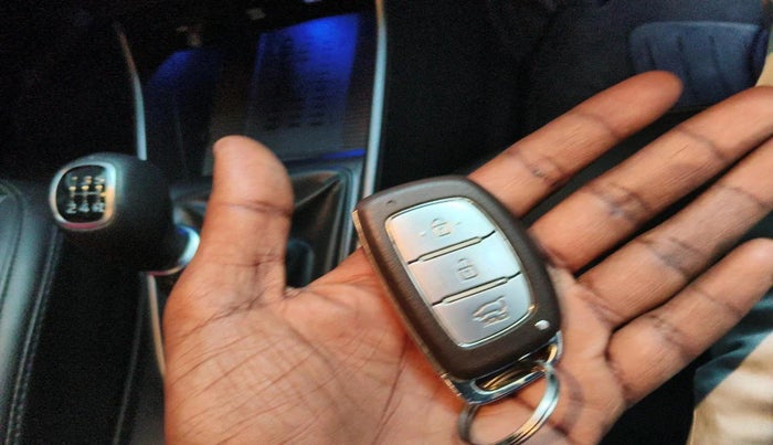 2022 Hyundai NEW I20 ASTA 1.2 MT, Petrol, Manual, 17,809 km, interior