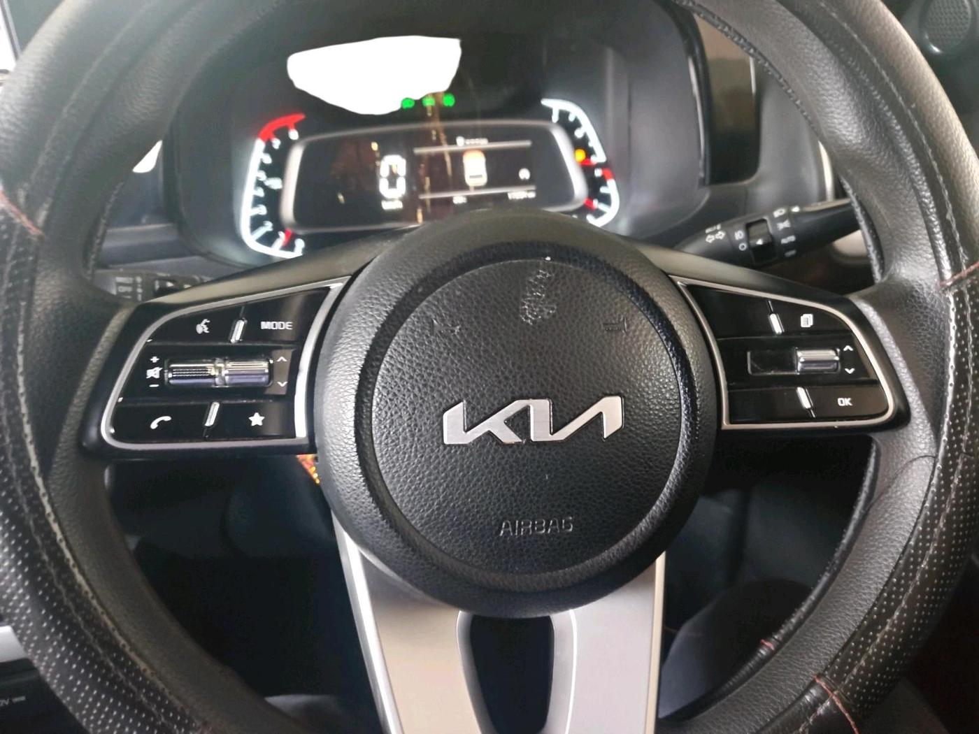 2024 KIA SONET HTK PLUS 1.2 PETROL MT, Petrol, Manual, 17,291 km, interior