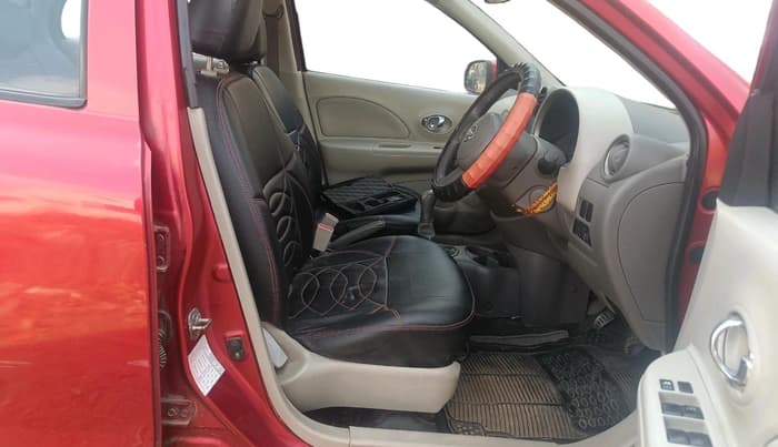 2013 Nissan Micra XV PREMIUM DIESEL, Diesel, Manual, 1,15,776 km, interior