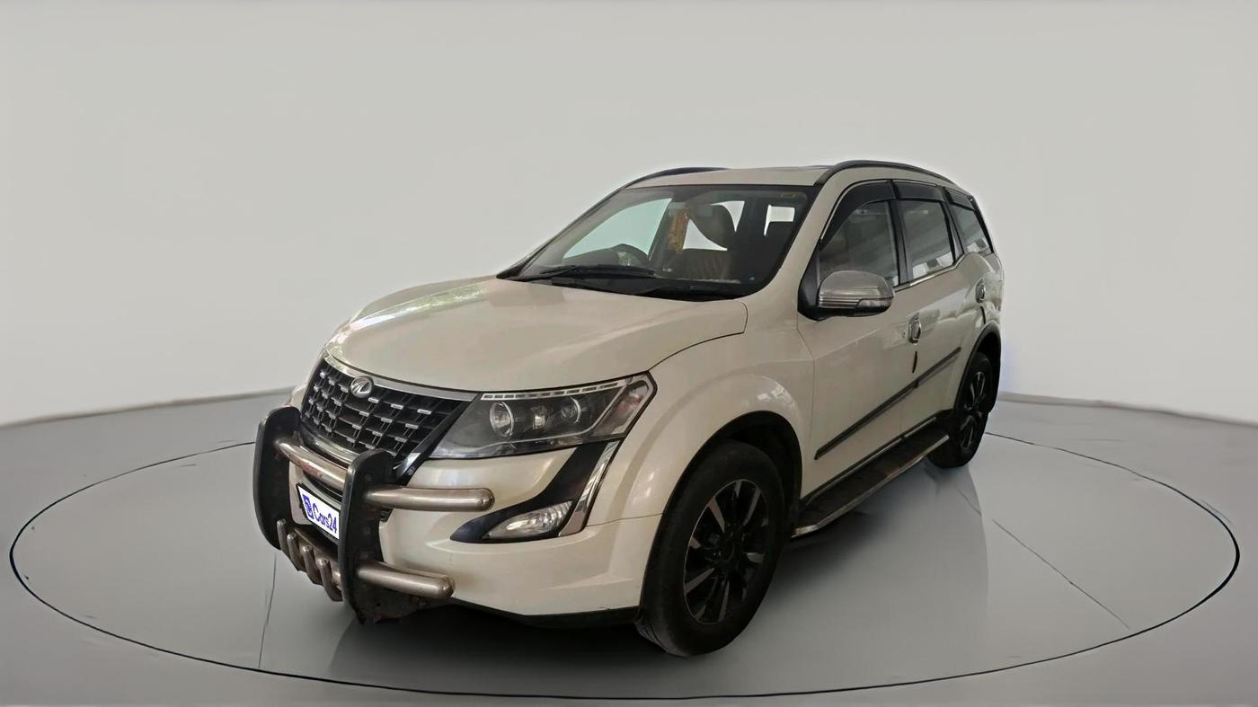 2019 Mahindra XUV500 W11, Diesel, Manual, 2,37,626 km, exterior