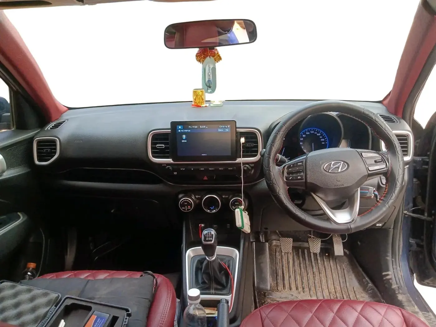 2020 Hyundai VENUE SX 1.0 TURBO, Petrol, Manual, 49,587 km, interior