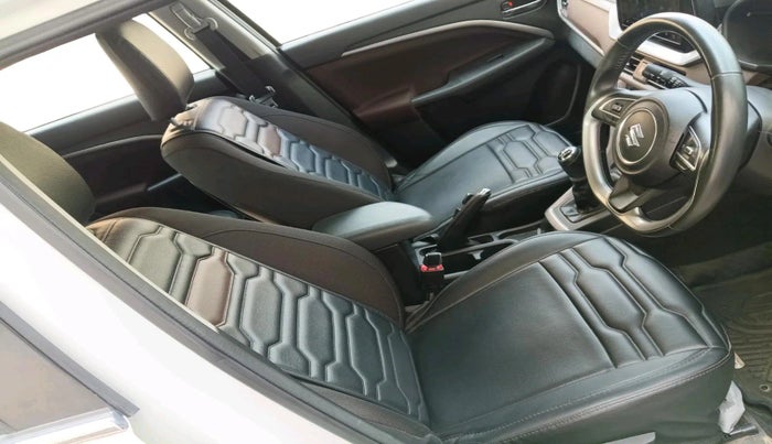 2023 Maruti BREZZA ZXI + SMART HYBRID, Petrol, Manual, 30,765 km, interior