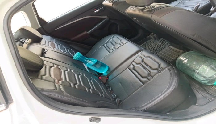 2023 Maruti BREZZA ZXI + SMART HYBRID, Petrol, Manual, 30,765 km, interior