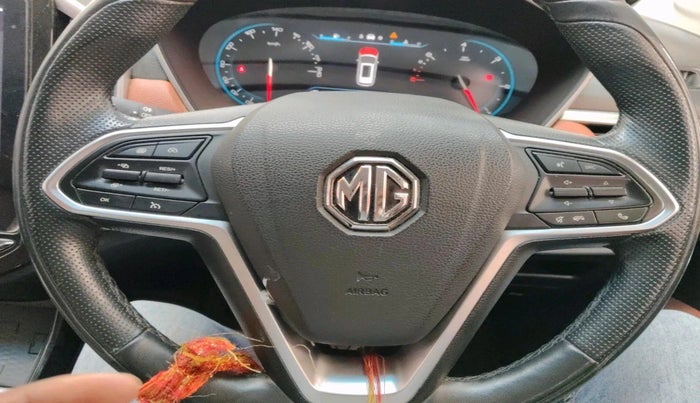 2022 MG HECTOR PLUS SHARP 1.5 PETROL TURBO HYBRID MT 6-STR, Petrol, Manual, 36,381 km, interior