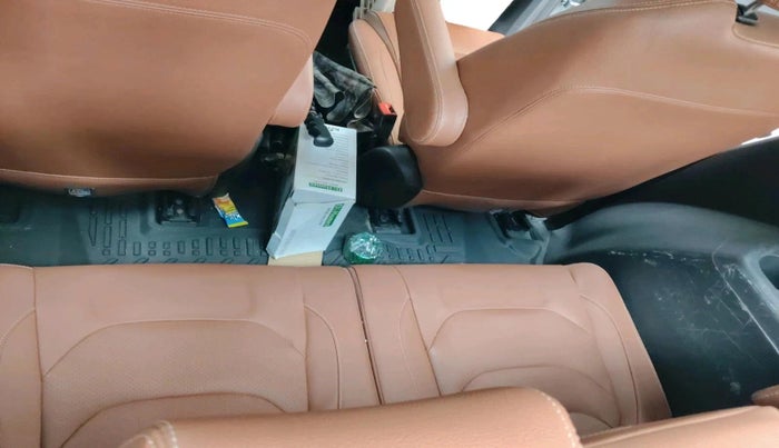 2022 MG HECTOR PLUS SHARP 1.5 PETROL TURBO HYBRID MT 6-STR, Petrol, Manual, 36,381 km, interior