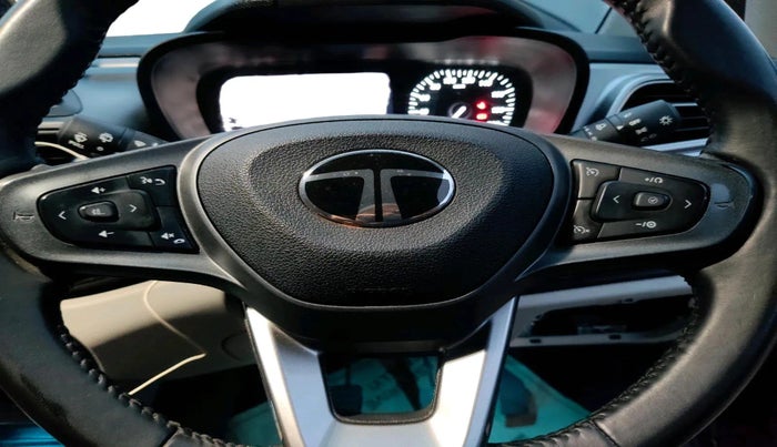 2024 Tata ALTROZ XZ + SUNROOF, Petrol, Manual, 17,200 km, interior