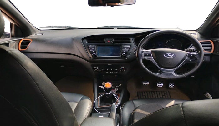 2015 Hyundai i20 Active 1.4 SX, Diesel, Manual, 1,71,401 km, interior