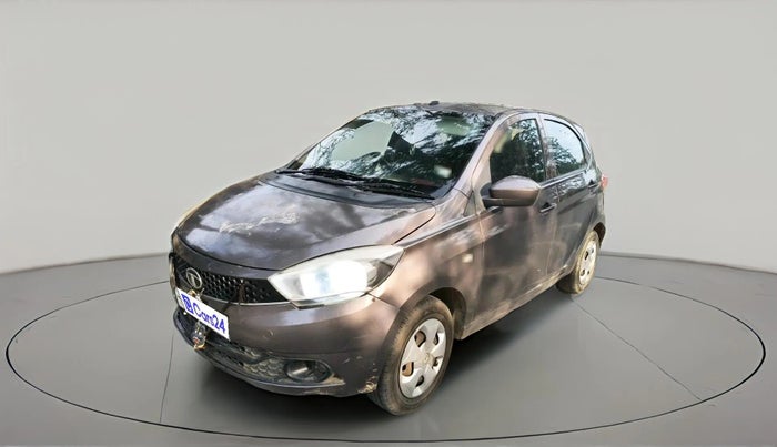 2018 Tata Tiago XT PETROL, Petrol, Manual, 1,27,303 km, exterior