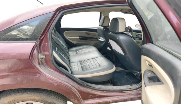 2014 Fiat Linea CLASSIC 1.3 L MULTIJET, Diesel, Manual, 1,40,102 km, interior