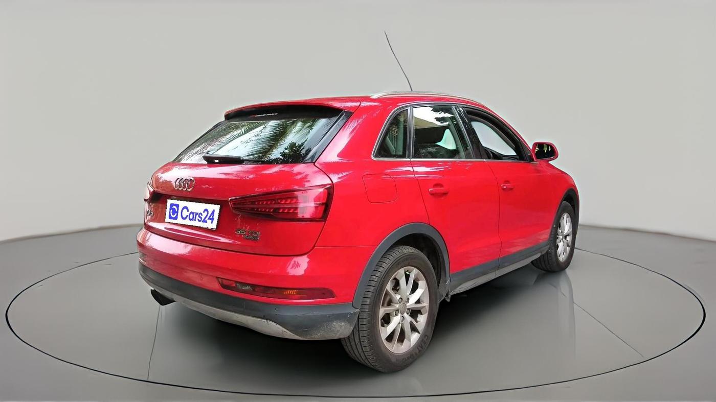 2015 Audi Q3 35 TDI Quattro, Diesel, Automatic, 1,00,054 km, exterior