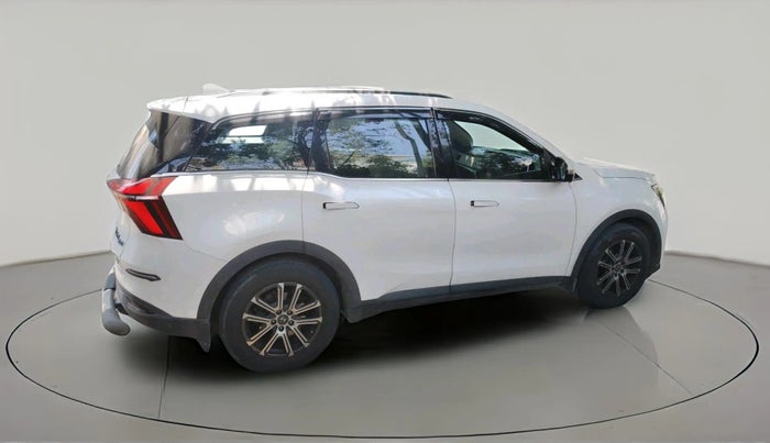 2023 Mahindra XUV700 AX 7 LUXURY D AT 7 STR, Diesel, Automatic, 58,087 km, exterior