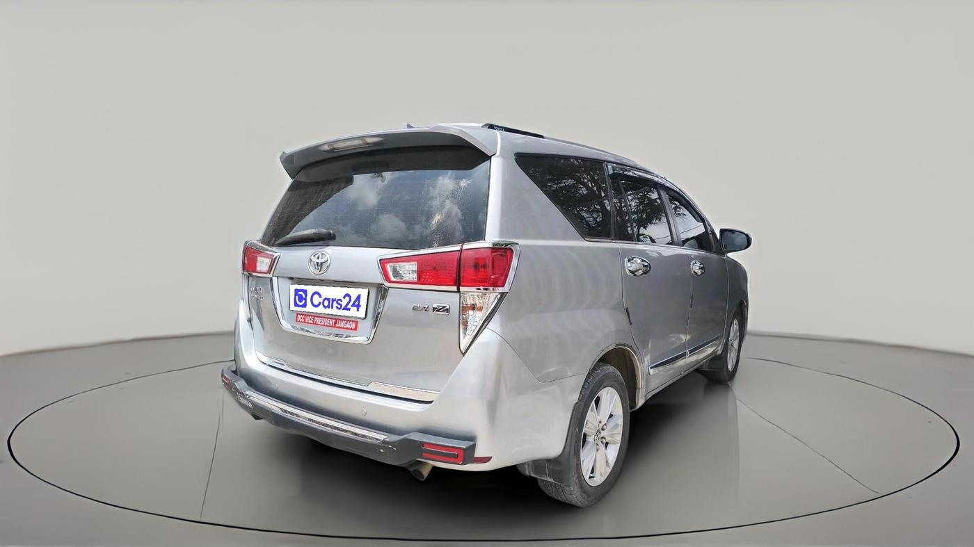 2017 Toyota Innova Crysta 2.4 ZX 7 STR, Diesel, Manual, 2,52,984 km, exterior