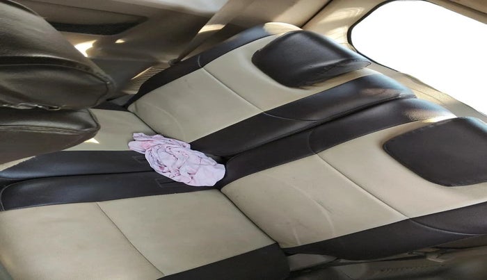 2013 Mahindra XUV500 W8, Diesel, Manual, 1,59,504 km, interior