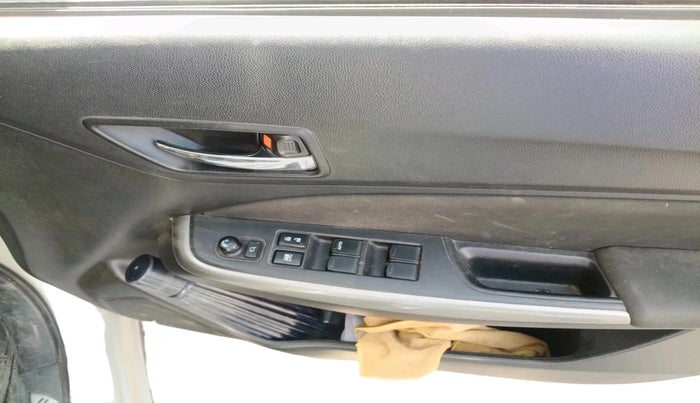 2020 Maruti Swift ZXI, Petrol, Manual, 74,082 km, interior