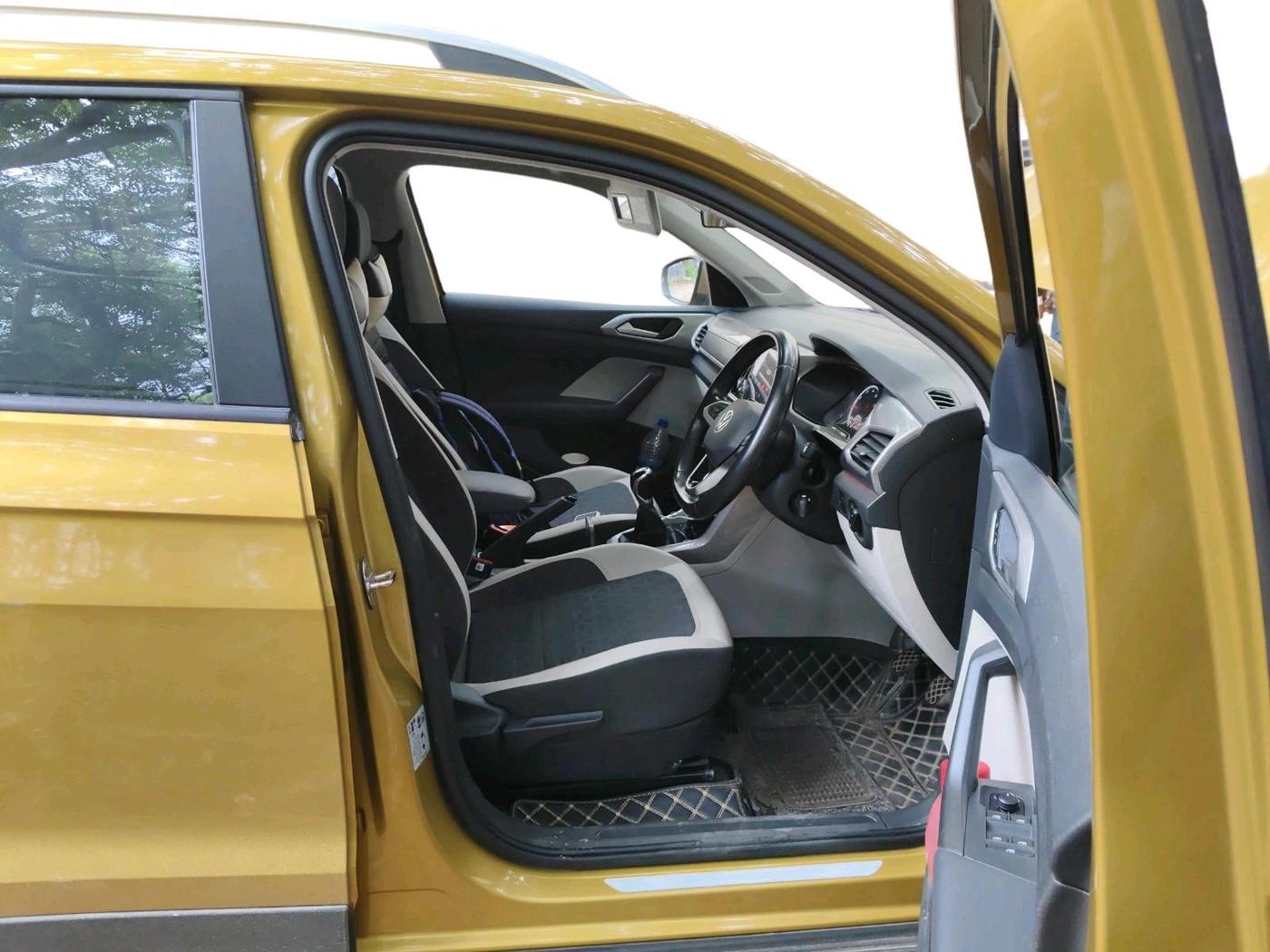 2022 Volkswagen TAIGUN GT 1.5 TSI MT, Petrol, Manual, 38,106 km, interior